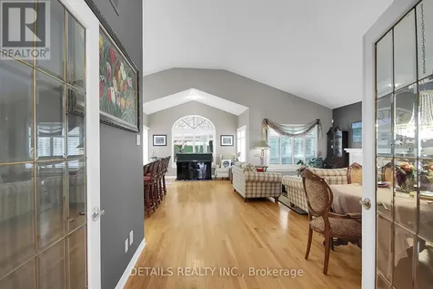 65 Kimberwick Crescent Ottawa ON K1V 0W6