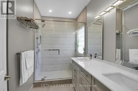 65 Kimberwick Crescent Ottawa ON K1V 0W6