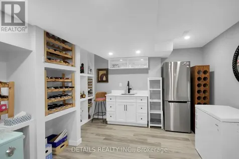 65 Kimberwick Crescent Ottawa ON K1V 0W6