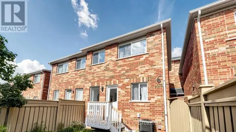 80 Barr Crescent Aurora ON L4G 0C1
