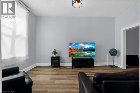 11 Wright Avenue Hamilton ON L8L 2T5