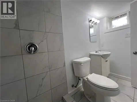 168 Fifth Avenue Kitchener ON N2C 1P7