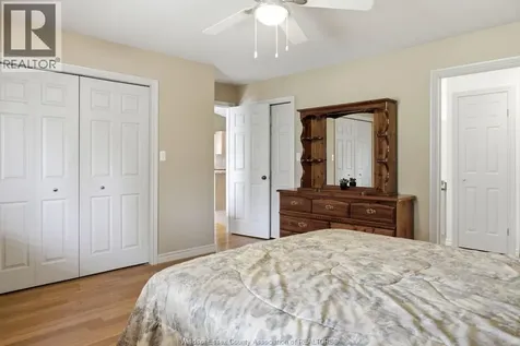 1973 Venetian Avenue Windsor ON N8P 2A1