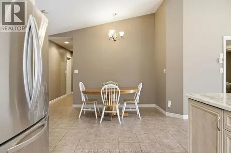 1973 Venetian Avenue Windsor ON N8P 2A1