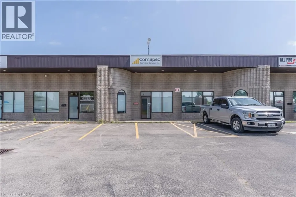 27 Copernicus Boulevard Brantford ON N3P 1N4