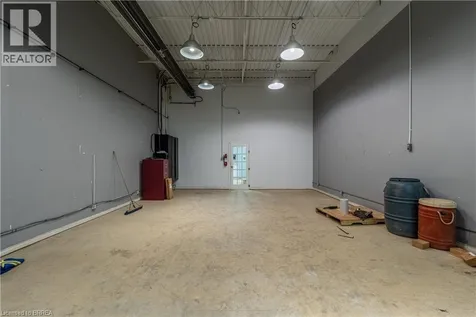 27 Copernicus Boulevard Brantford ON N3P 1N4