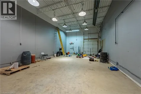 27 Copernicus Boulevard Brantford ON N3P 1N4