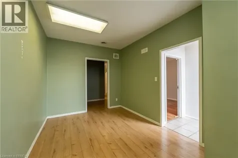 27 Copernicus Boulevard Brantford ON N3P 1N4
