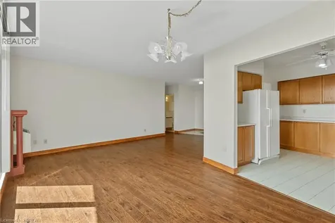 9 Bonheur Court Brantford ON N3P 1Z5