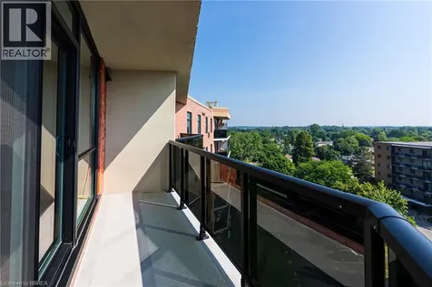 9 Bonheur Court Brantford ON N3P 1Z5