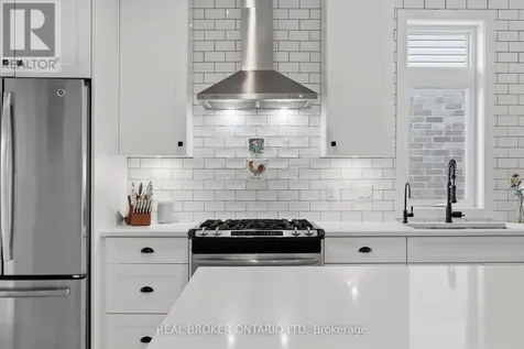 4 Doral Court St. Thomas ON N5R 0G3