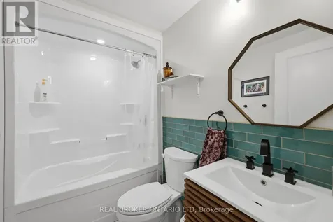 4 Doral Court St. Thomas ON N5R 0G3