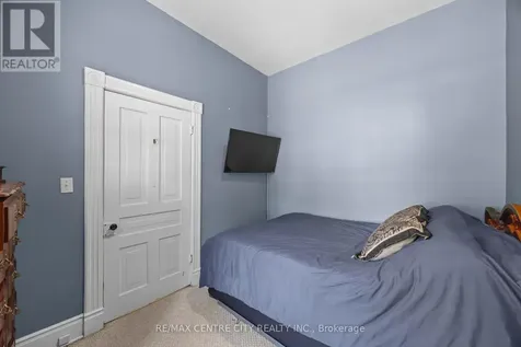 25 Erie Street St. Thomas ON N5R 2M4