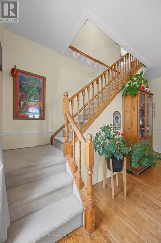 25 Erie Street St. Thomas ON N5R 2M4