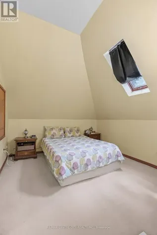 25 Erie Street St. Thomas ON N5R 2M4