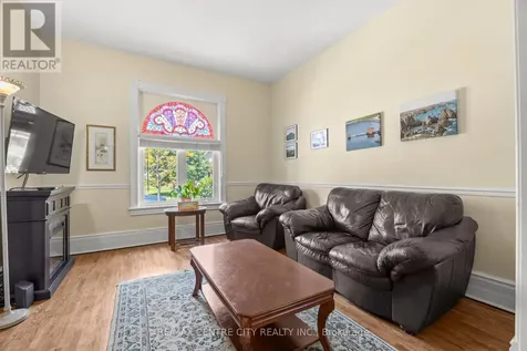 25 Erie Street St. Thomas ON N5R 2M4
