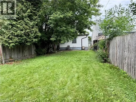 256 Fairfield Avenue Hamilton ON L8H 5H6