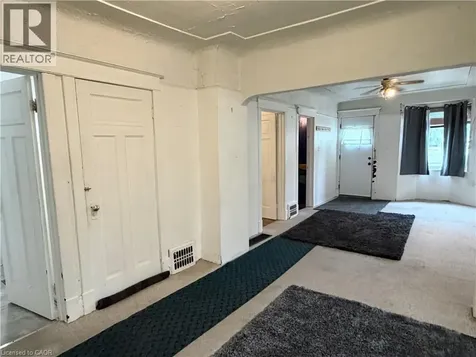 256 Fairfield Avenue Hamilton ON L8H 5H6