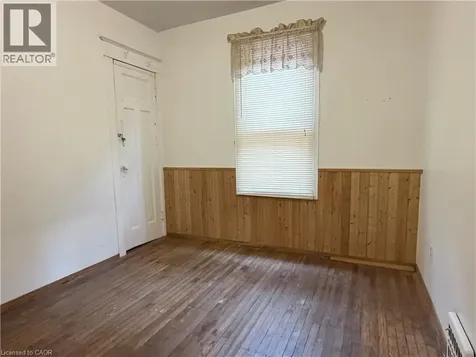 256 Fairfield Avenue Hamilton ON L8H 5H6