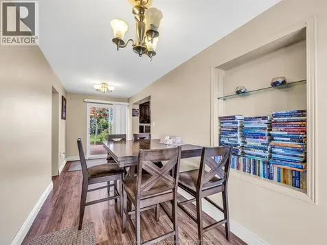 3278 Clemenceau Windsor ON N8T 2R7