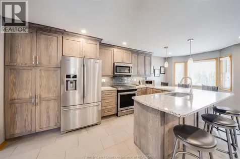 314 Menard Lasalle ON N9J 1C4