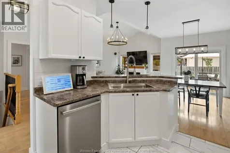 1084 Cora Greenwood Drive Windsor ON N8P 1K3