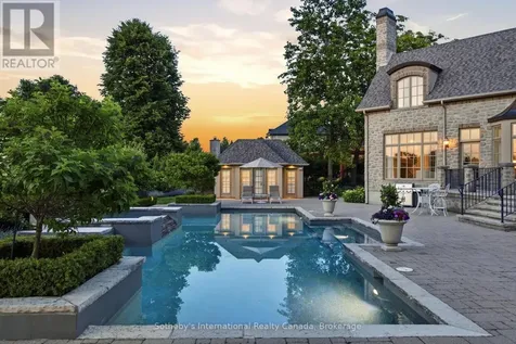 28 Deer Ridge Crescent Kitchener ON N2P 2L3