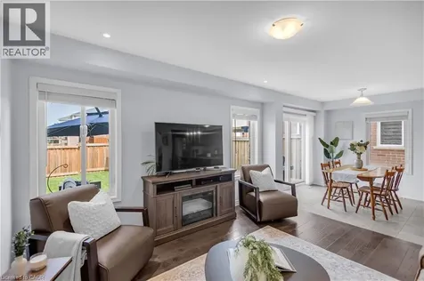 515 Equestrian Way Cambridge ON N3E 0B5
