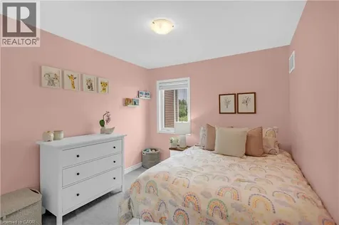 515 Equestrian Way Cambridge ON N3E 0B5