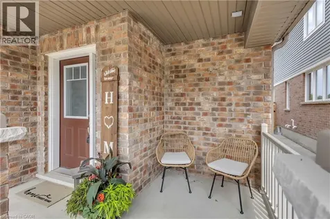 515 Equestrian Way Cambridge ON N3E 0B5