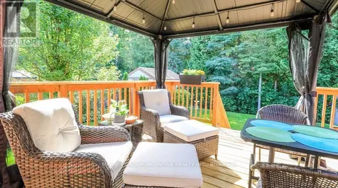 16 Cherry Sands Crescent Wasaga Beach ON L9Z 1P5