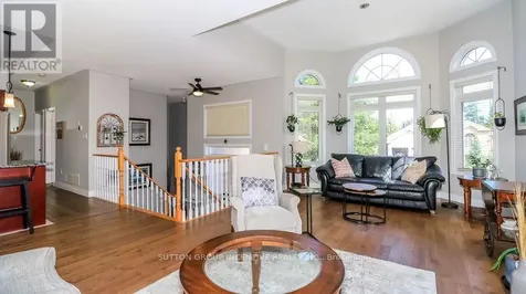 16 Cherry Sands Crescent Wasaga Beach ON L9Z 1P5