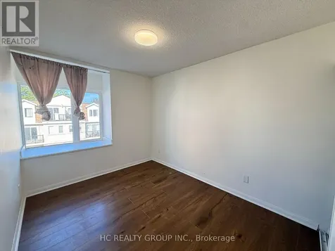 3043 Finch Avenue West Toronto (humbermede) ON M9M 0A4