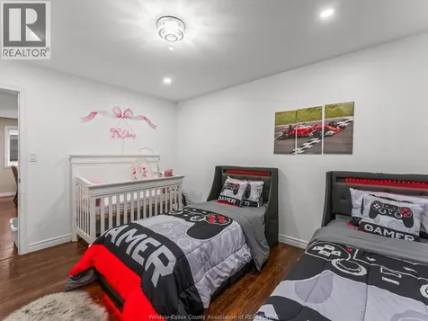 2408 Waterford Avenue Windsor ON N8P 1S1