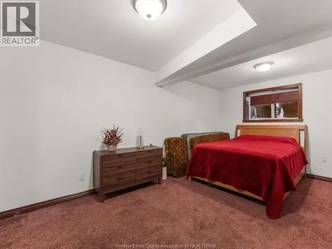 2408 Waterford Avenue Windsor ON N8P 1S1