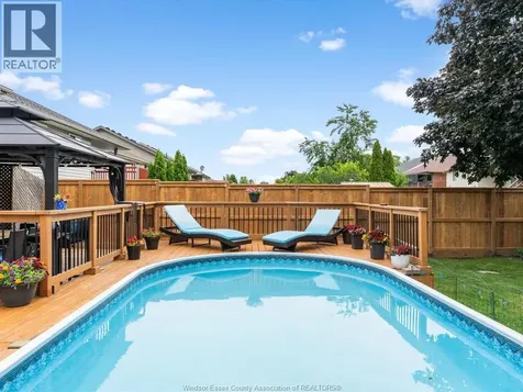2408 Waterford Avenue Windsor ON N8P 1S1