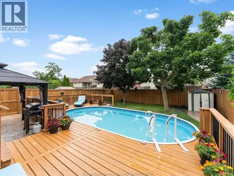 2408 Waterford Avenue Windsor ON N8P 1S1