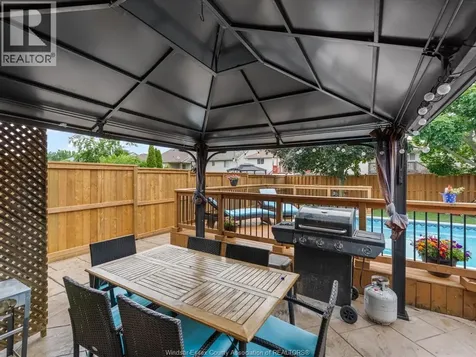 2408 Waterford Avenue Windsor ON N8P 1S1