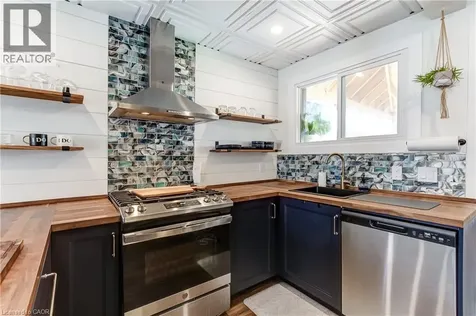 35 Pansy Avenue Port Dover ON N0A 1N7