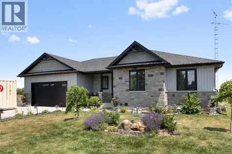 366 East Ruscom River Road Lakeshore ON N0R 1S0