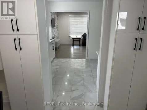 3184 Mosley Street Wasaga Beach ON L9Z 1V4