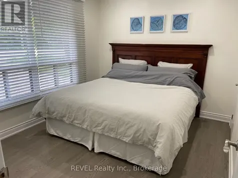 3184 Mosley Street Wasaga Beach ON L9Z 1V4