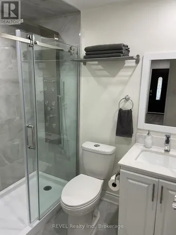 3184 Mosley Street Wasaga Beach ON L9Z 1V4