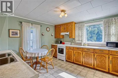 4207 William Street Beamsville ON L3J 0K8