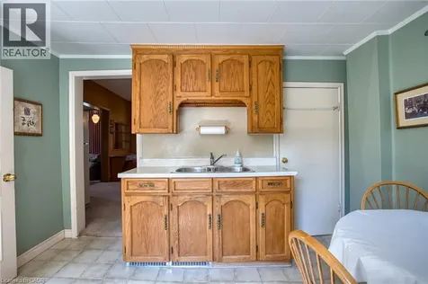 4207 William Street Beamsville ON L3J 0K8