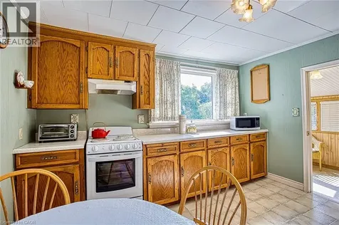 4207 William Street Beamsville ON L3J 0K8