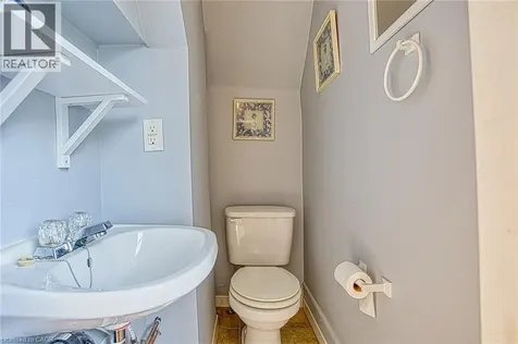 4207 William Street Beamsville ON L3J 0K8