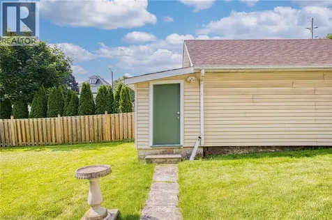 4207 William Street Beamsville ON L3J 0K8