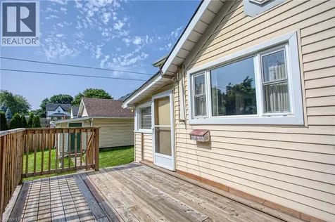 4207 William Street Beamsville ON L3J 0K8