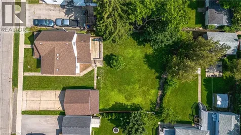 4207 William Street Beamsville ON L3J 0K8